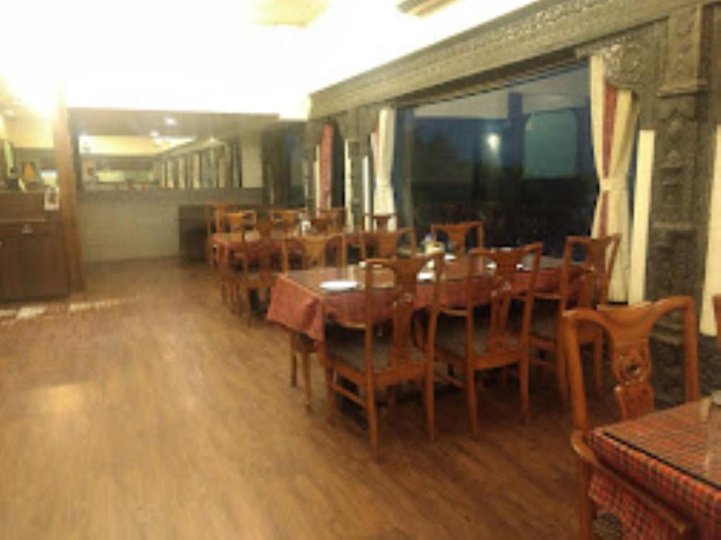 Hotel Maratha Palace,Satara Dış mekan fotoğraf