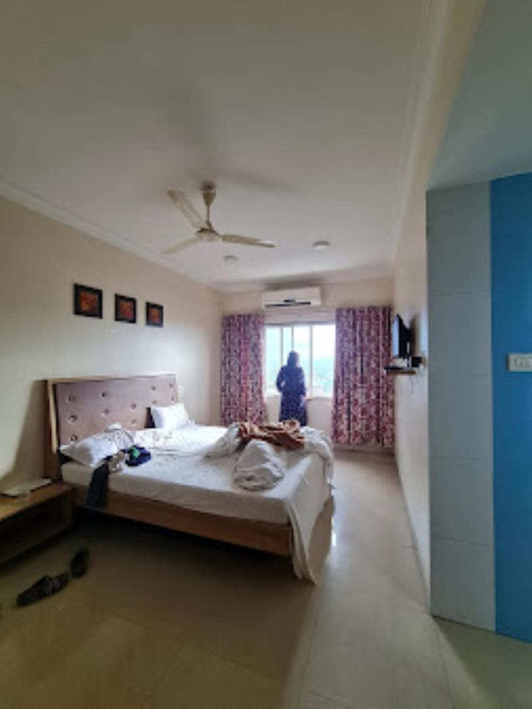Hotel Maratha Palace,Satara Dış mekan fotoğraf