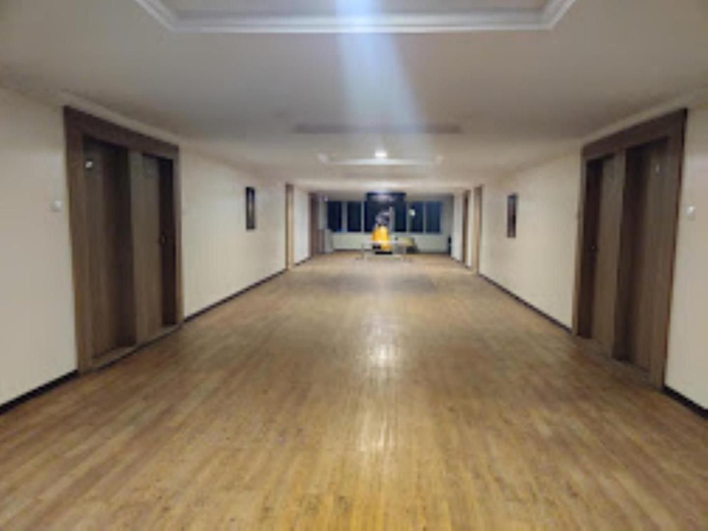 Hotel Maratha Palace,Satara Dış mekan fotoğraf